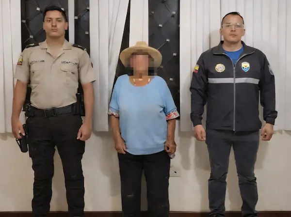 Efectivos de la Policía Nacional arrestaron a la propietaria de la humilde casa para investigaciones sobre lo ocurrido