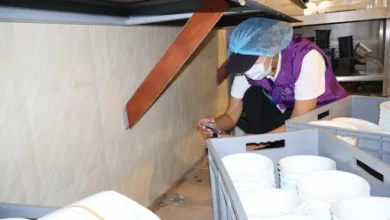 Arcsa clausuró 2 establecimientos de Riobamba