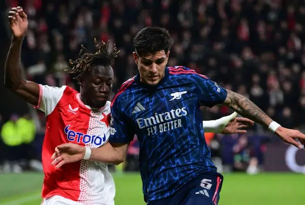 El Arsenal de Piero Hincapié es el favorito al título.