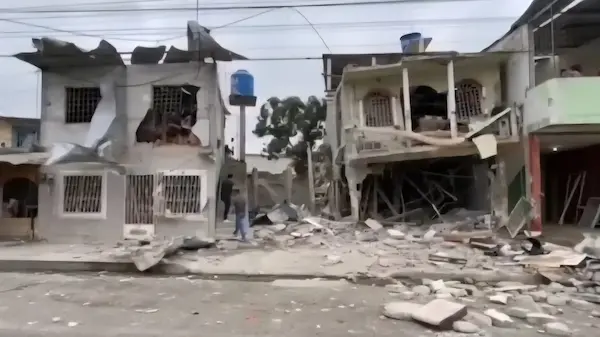 La destrucción es evidente, siendo un milagro que no haya cuantiosas pérdidas humanas