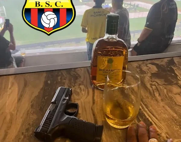 Barcelona identifica a la persona con arma en el Monumental.