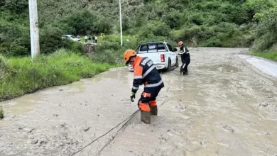 Bomberos Alausí atendió una emergencia por deslave