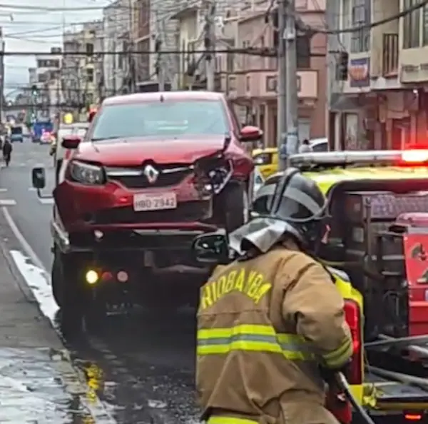 Accidente de tránsito en las calles Olmedo y Carabobo