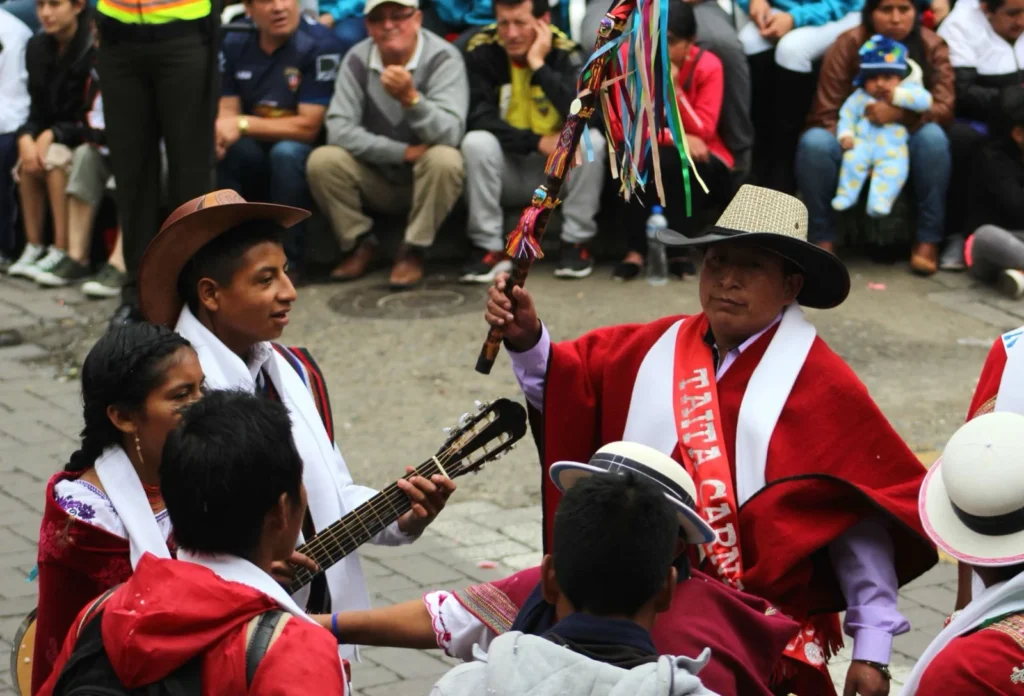 Coplas del Carnaval de Guaranda conoce historia y tradición.