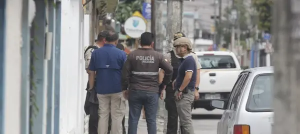 Agentes especializados de la Policía Nacional empezaron las investigaciones