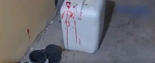 Al llegar a su vivienda lo que más había eran huellas de sangre, las mismas que lo delataron