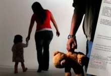 Hombres engañados piden castigo a la falsa paternidad