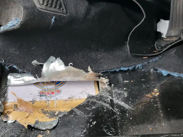 Droga encaletada en un vehículo
