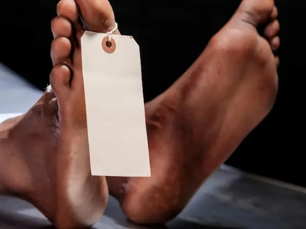 El cuerpo inerte aún no era identificado