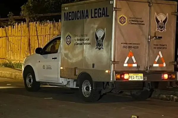 El cuerpo inerte fue trasladado en el carro de Medicina Legal