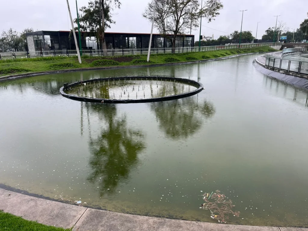 Lagunas del parque de Ingahurco en Ambato presentan deterioro.