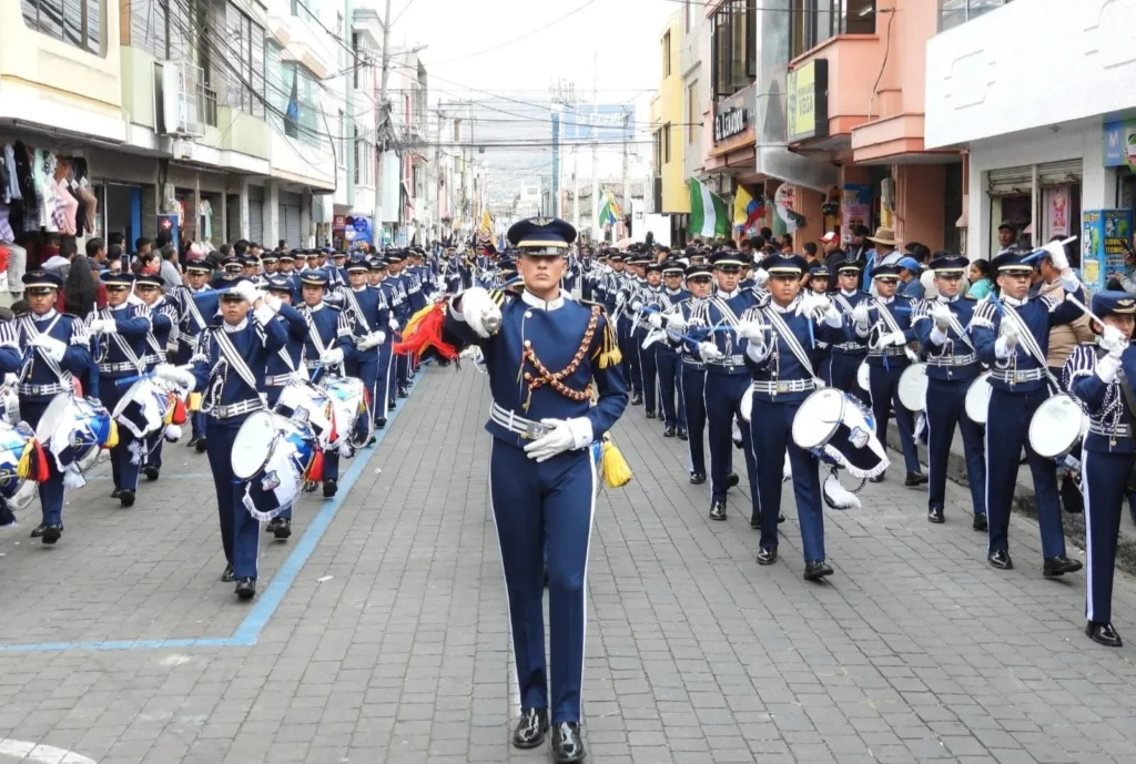 No habrá desfile cívico militar por las fiestas de Cotopaxi.