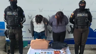 Policía detiene a 2 mujeres por estafa en Morona Santiago.
