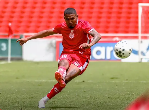 Luis Estupiñán, fichaje de Técnico Universitario.