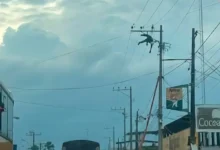 Trabajador electrocutado se debate entre la vida y la muerte