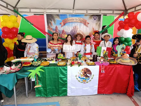 Unidad Educativa Montessori en Riobamba realizó Casa Abierta de Inglés