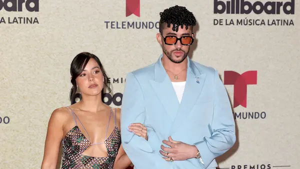Bad Bunny y Gabriela Berlingeri