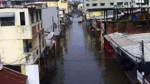 Inundaciones en Milagro deja calles bajo el agua