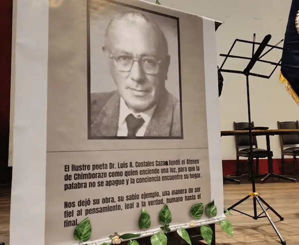 Luis Alberto Costales Cazar fue poeta, filósofo, historiador