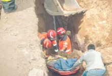 2 hombres murieron sepultados en construcción de alcantarillado en Riobamba