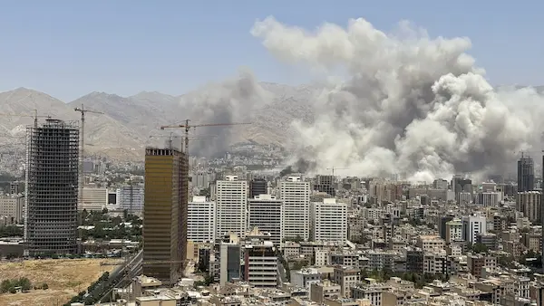 Estados Unidos e Israel atacan a Irán