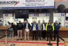 3 colombianos deportados de Riobamba por violar la ley