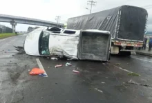 Niña fallece y mujer gravemente herida tras accidente en Mejía