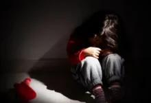 Exalcaldesa tenía sexo con el amigo menor de edad de su hijo