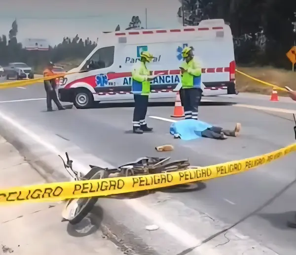 Tragedia nuevamente se instaló en una carretera de Chimborazo. 
