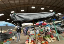 Ambato demora en remodelación de la plaza Primero de Mayo.