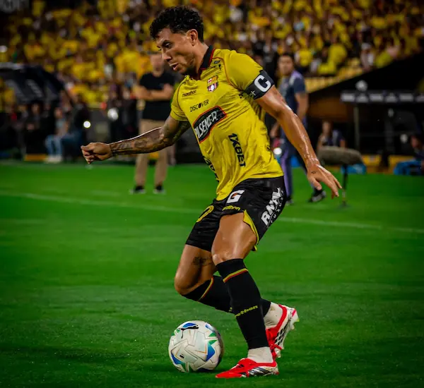 Barcelona confirma la lesión de Joao Rojas vs Botafogo. FUENTE: BSC.