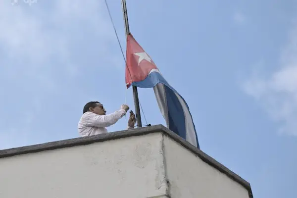 Expulsión de la embajada de Cuba