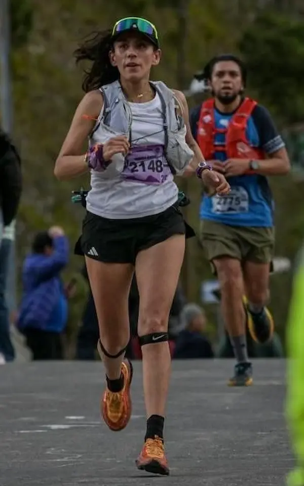 Gabriela Álvarez en competencia.