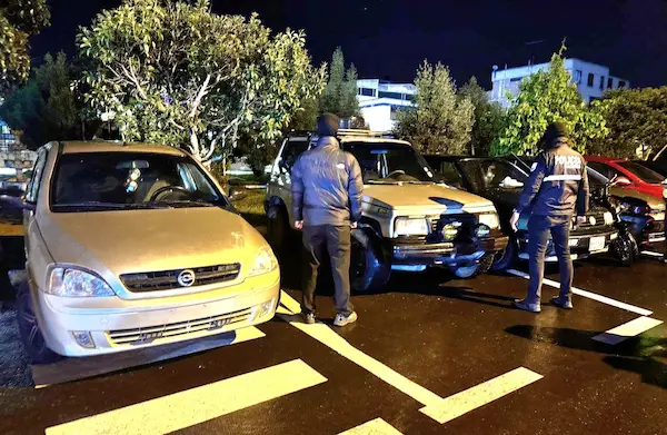 Vehículos encontrados en el operativo