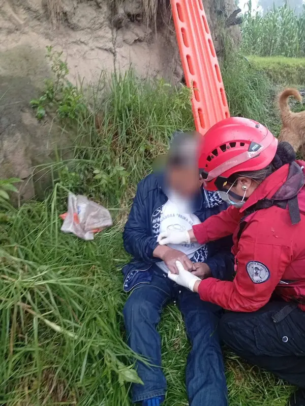 Hombre de 64 años de Chambo pasó herido toda la noche