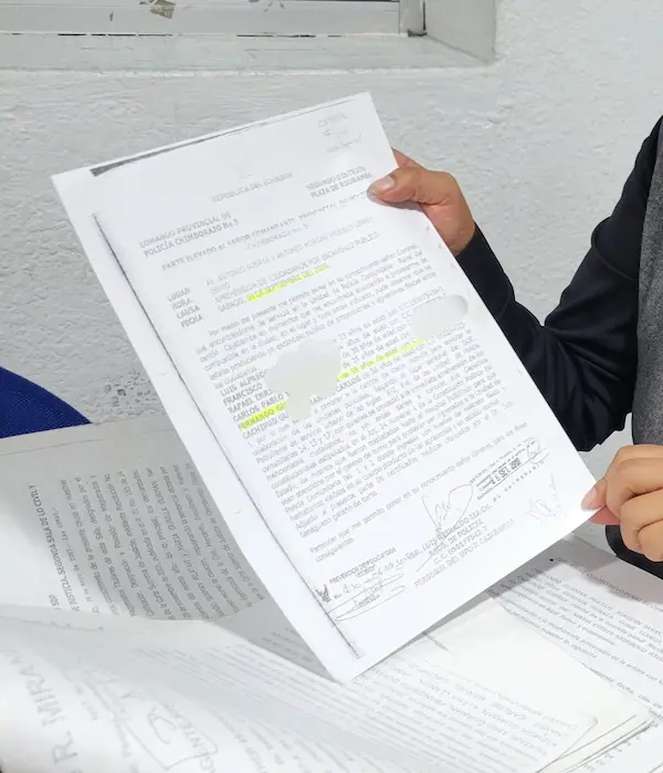 La familia que contrató a los sicarios, previamente ya agredieron a su víctima, como consta en un parte policial