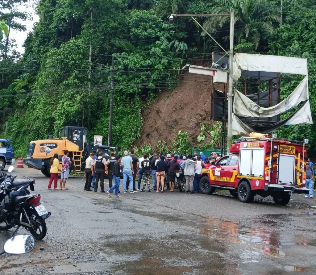 Hombre muere sepultado tras deslizamiento en La Maná.