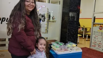 Madre elabora postres para ayudar a su hija enferma
