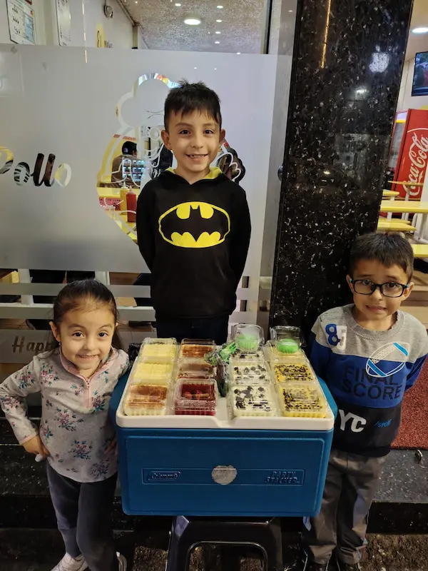 Lupita, Víctor Jesús y Francis, el motor de la familia