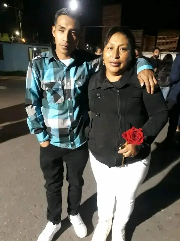 Madre necesita USD 17000 para repatriar a su hijo de EEUU