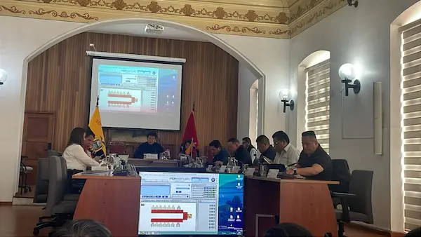 Municipio Riobamba enfrenta reclamos por falta de uso de suelo en la zona rosa