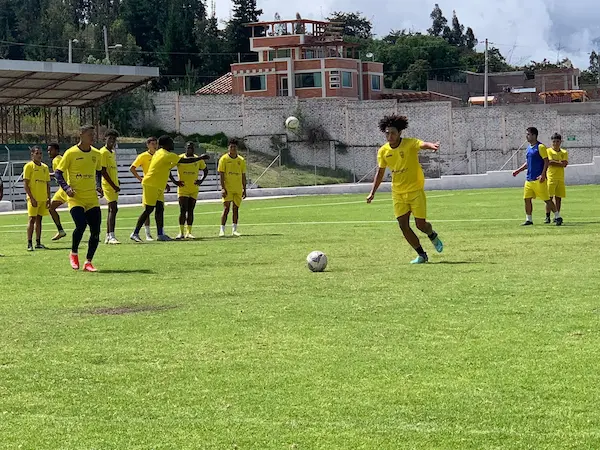 Pruebas abiertas para jugar Segunda Categoría en Chimborazo.