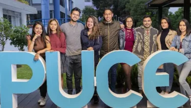 Universidad Católica becas para estudiantes de grado 2026 en Ecuador