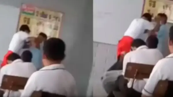 Video | Estudiante ataca a su profesor con un lapicero en plena clase
