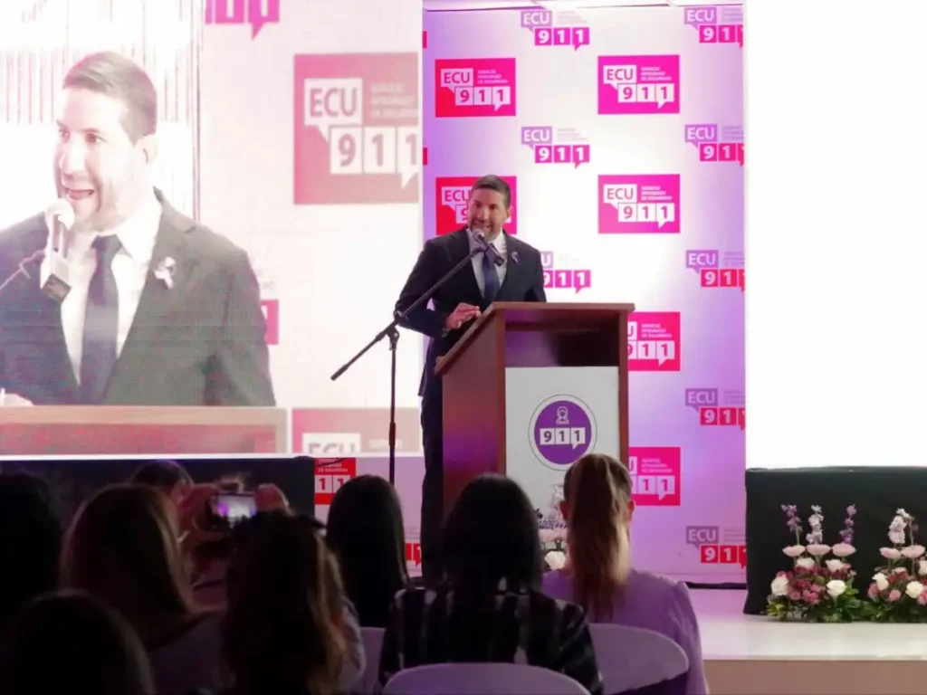 ECU911 lanzó el botón violeta para denunciar violencia