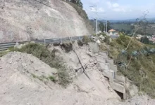 Construcción de vía Guano-Riobamba causa malestar en transportistas.