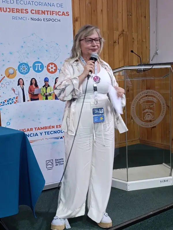 Mónica Freire, actual rectora de la Unidad Educativa San Ignacio de Loyola.