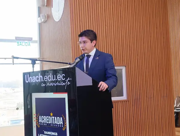 Javier Saavedra, docente de economía.